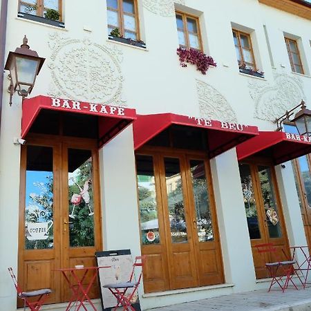Tebeu Coffe And Bar Bed & Breakfast Avlonya Dış mekan fotoğraf