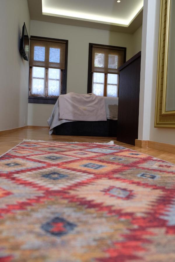 Tebeu Coffe And Bar Bed & Breakfast Avlonya Dış mekan fotoğraf